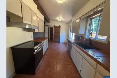 4261 Gardner Rd SE, Salem, OR 97302 - Photo 16