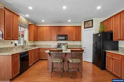 325 Stellers Eagle St NW, Salem, OR 97304 - Photo 10