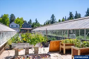 3751 Village Center Dr SE, Salem, OR 97302 - Photo 36