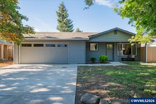 261 SE Dimick St, Dallas, OR 97338 - Photo 2