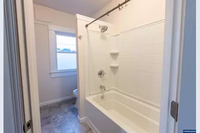 2306 3rd St, Tillamook, OR 97141 - Photo 20
