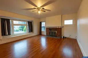 2306 3rd St, Tillamook, OR 97141 - Photo 14