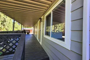 38129 Weirich Dr, Lebanon, OR 97355 - Photo 2
