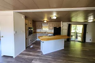 38129 Weirich Dr, Lebanon, OR 97355 - Photo 12