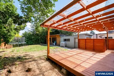 1020 N 3rd St, Woodburn, OR 97071 - Photo 42
