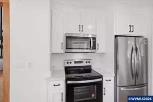 1020 N 3rd St, Woodburn, OR 97071 - Photo 20