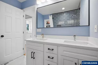 1020 N 3rd St, Woodburn, OR 97071 - Photo 32