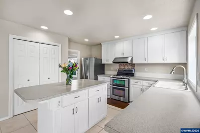 762 Burgundy Av NE, Keizer, OR 97303 - Photo 12