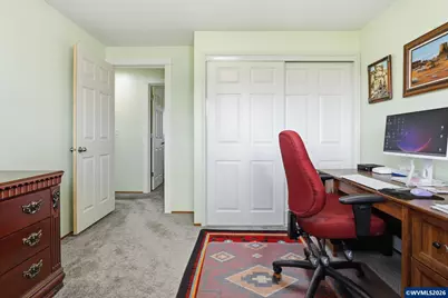 2049 W Hayes St, Woodburn, OR 97071 - Photo 20