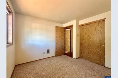 409 SE Villa Dr, Corvallis, OR 97333 - Photo 14