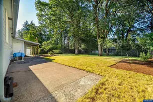 1060 Albert Dr SE, Salem, OR 97302 - Photo 8