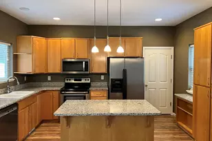 777 Eisenhower Dr NW, Salem, OR 97304 - Photo 10