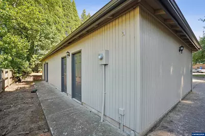 2151 National Ct SE, Salem, OR 97306 - Photo 10