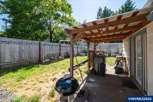 110 8th Ave, Sweet Home, OR 97386 - Photo 4