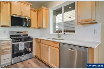 7423 SE Berg Dr, Corvallis, OR 97330 - Photo 8