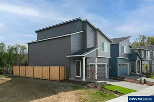 7423 SE Berg Dr, Corvallis, OR 97330 - Photo 2