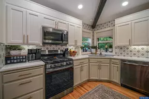 2490 Stoneway Ct NW, Salem, OR 97304 - Photo 12