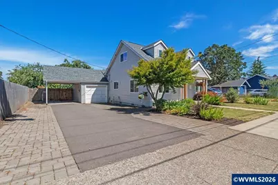 656 SW Levens St, Dallas, OR 97338 - Photo 2