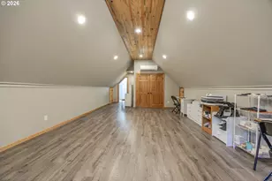 6415 NW Kestrel Hill Ln, Corvallis, OR 97330 - Photo 32