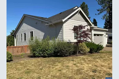1525 N River Alder St, Canby, OR 97013 - Photo 2