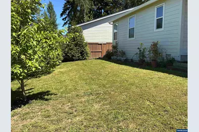 1525 N River Alder St, Canby, OR 97013 - Photo 28