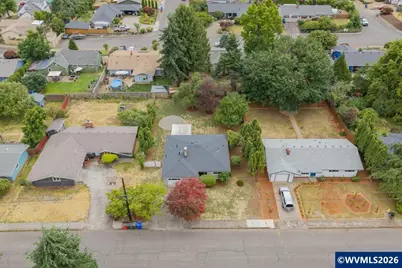 256 Gregory Ln SE, Salem, OR 97302 - Photo 38