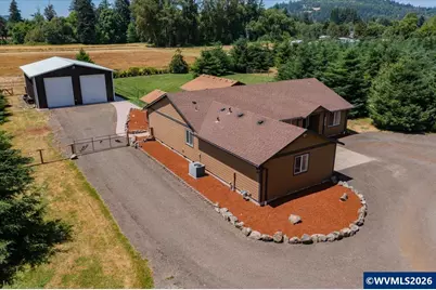 38712 River Dr, Lebanon, OR 97355 - Photo 2
