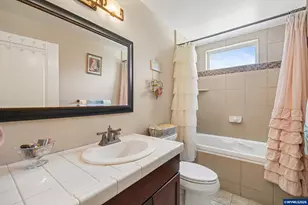 32140 Tangent Dr, Tangent, OR 97389 - Photo 24