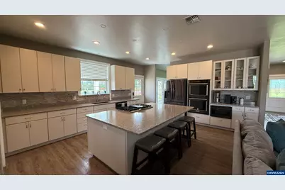 38053 Robinson Dr, Scio, OR 97374 - Photo 6