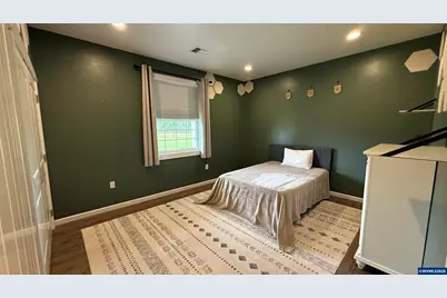 38053 Robinson Dr, Scio, OR 97374 - Photo 16
