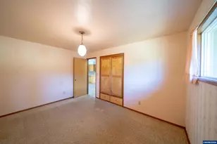 11124 Wagner Rd, Lyons, OR 97358 - Photo 18