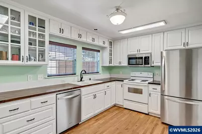359 Kirk Av, Brownsville, OR 97327 - Photo 14