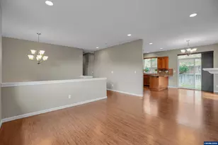 2515 Benjamin Ave NW, Salem, OR 97304 - Photo 8