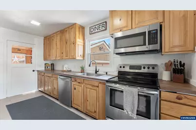 452 College St S, Monmouth, OR 97361 - Photo 14