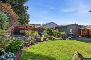 1904 Westport St NW, Salem, OR 97304 - Photo 10