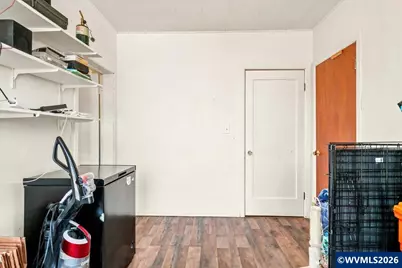 90 E B St, Halsey, OR 97348 - Photo 34