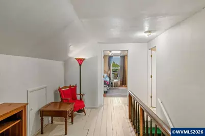 90 E B St, Halsey, OR 97348 - Photo 28