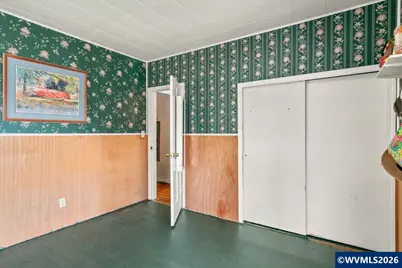 90 E B St, Halsey, OR 97348 - Photo 24