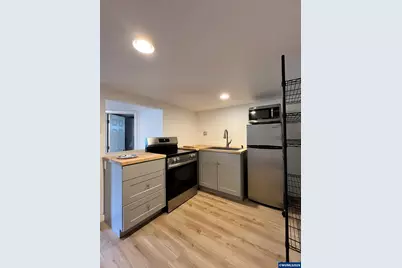 911 Jq Adams St, Oregon City, OR 97045 - Photo 10