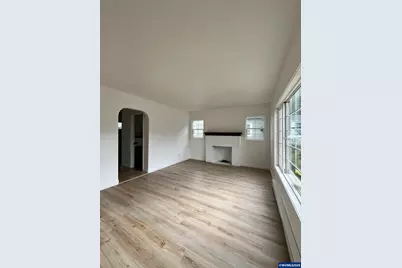 911 Jq Adams St, Oregon City, OR 97045 - Photo 2