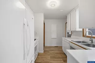 1155 Market St NE, Salem, OR 97301 - Photo 10