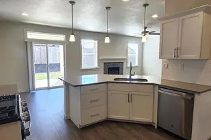 2798 Essex Av NW, Albany, OR 97321 - Photo 12