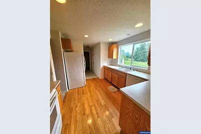391 Hobson St, Stayton, OR 97383 - Photo 8
