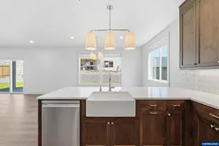 Model Xx NW Coast Mountain Dr, Dallas, OR 97338 - Photo 12