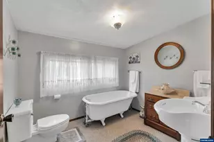 21945 SW Cherry Hill Rd, Sheridan, OR 97378 - Photo 14