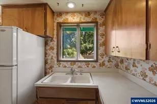 635 SW 56th St, Corvallis, OR 97333 - Photo 16