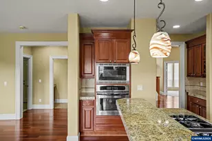 1695 Titan Dr NW, Salem, OR 97304 - Photo 16
