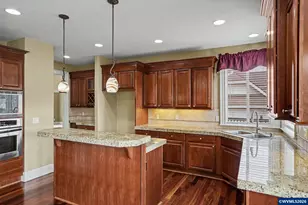 1695 Titan Dr NW, Salem, OR 97304 - Photo 18