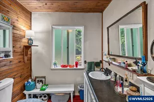 22606 Milk Ranch (&amp 22608) Rd NE, Scotts Mills, OR 97375 - Photo 18
