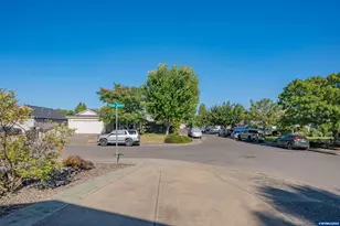 2670 Edgemont St SE, Albany, OR 97322 - Photo 30